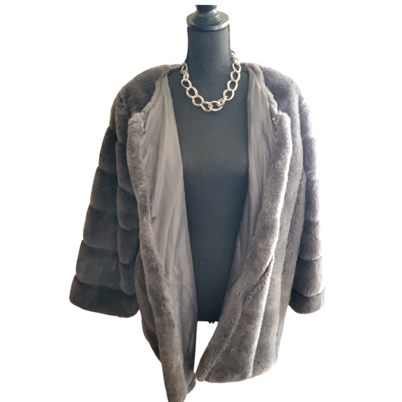 Gray Faux Fur Coat Plus Size - Picture 1 of 3